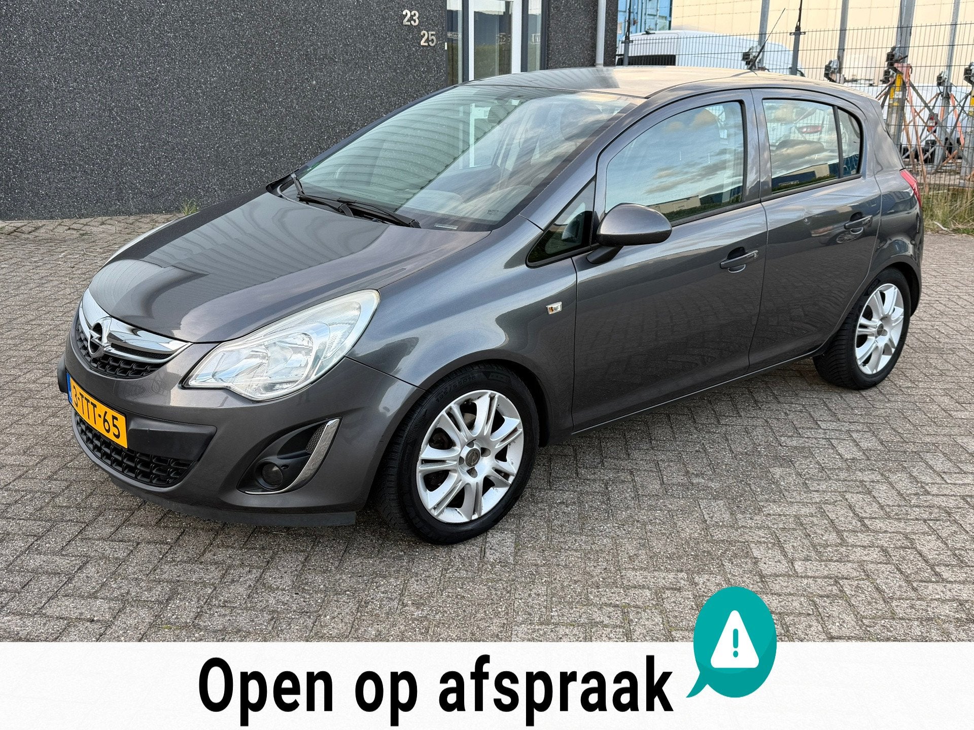 Opel Corsa 1.2-16V Cosmo 2011 Airco, Auto's, Euro 5, 86 pk, Gebruikt, 4 cilinders