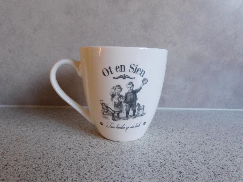 Senseo Mok 2 handen op 1 Buik Ot en Sien, Huis en Inrichting, Ophalen of Verzenden, Zo goed als nieuw, Overige stijlen, Kop(pen) en/of Schotel(s)
