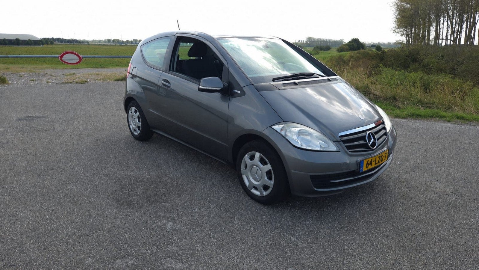 Mercedes-Benz A-Klasse 1.5 A160 3DRS 2010 Grijs, Voorwielaandrijving, Stof, 1498 cc, Zwart