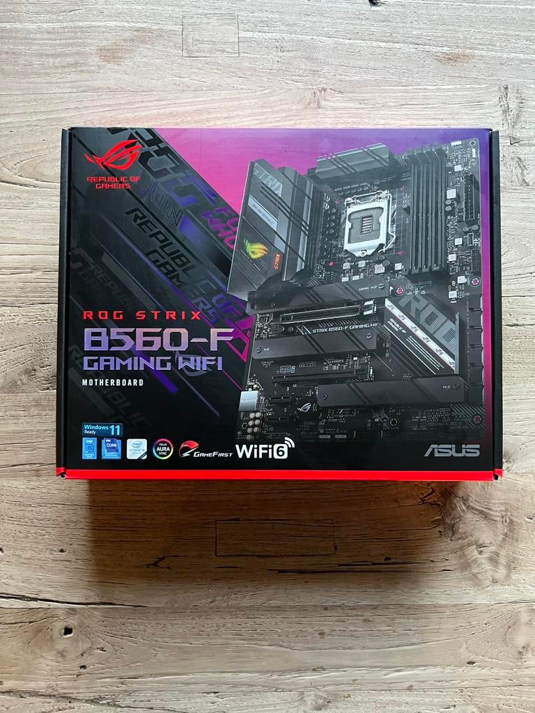Asus Rog strix B560-F Gaming Wifi, Computers en Software, Moederborden, Zo goed als nieuw, Intel, DDR4, Ophalen of Verzenden
