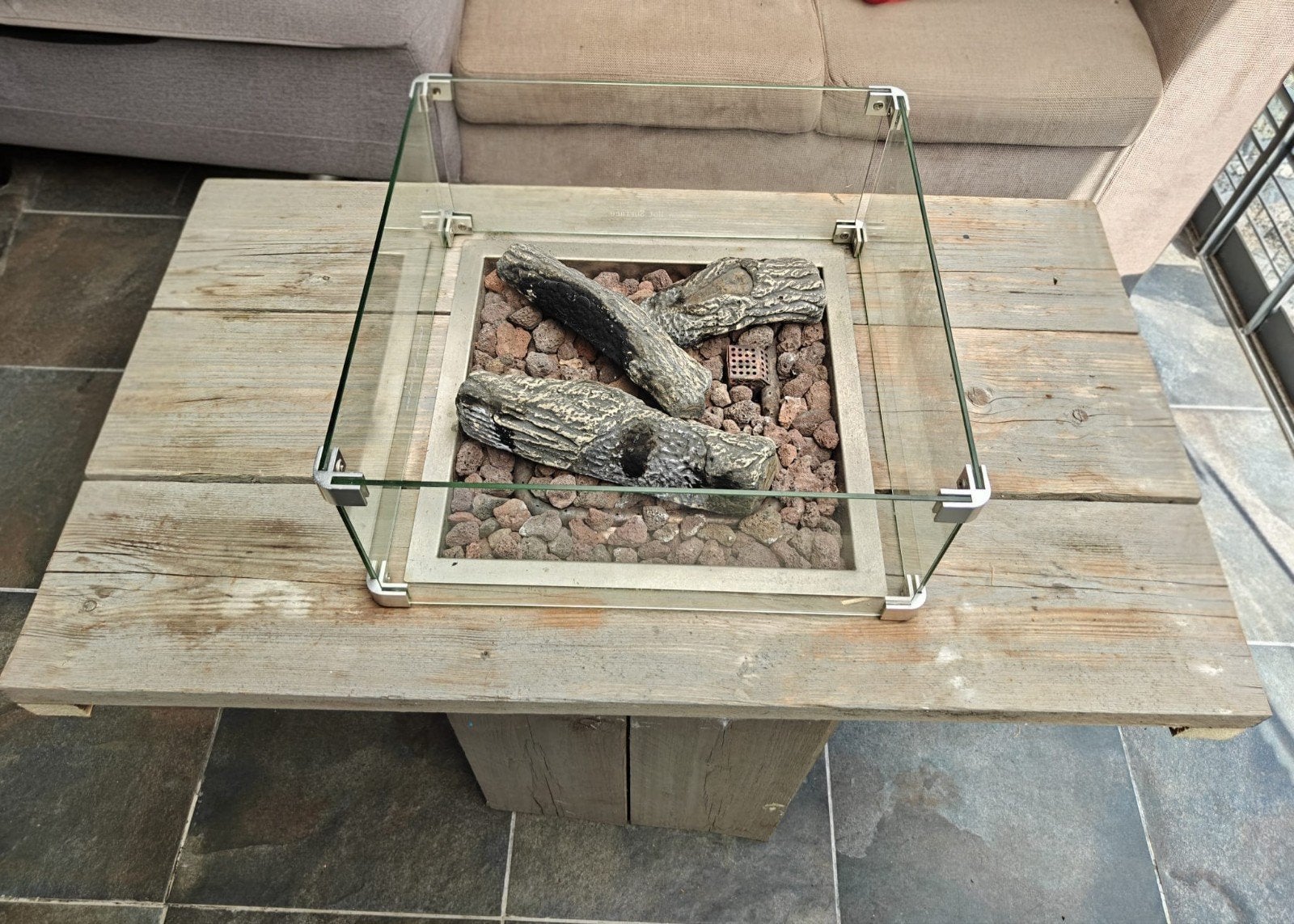 Houten vuurtafel met gasfles, Ophalen, Gebruikt, Vuurkorf