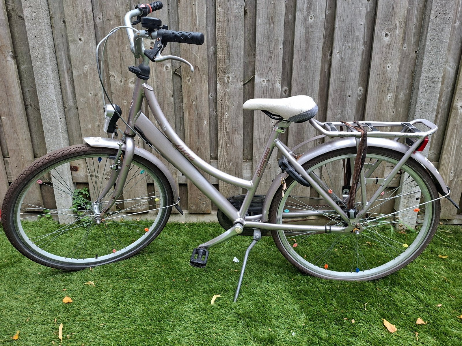 meisjes Batavus, zilverkleurig, met versnellingen, Fietsen en Brommers, Fietsen | Meisjes, Terugtraprem, Gebruikt, Versnellingen