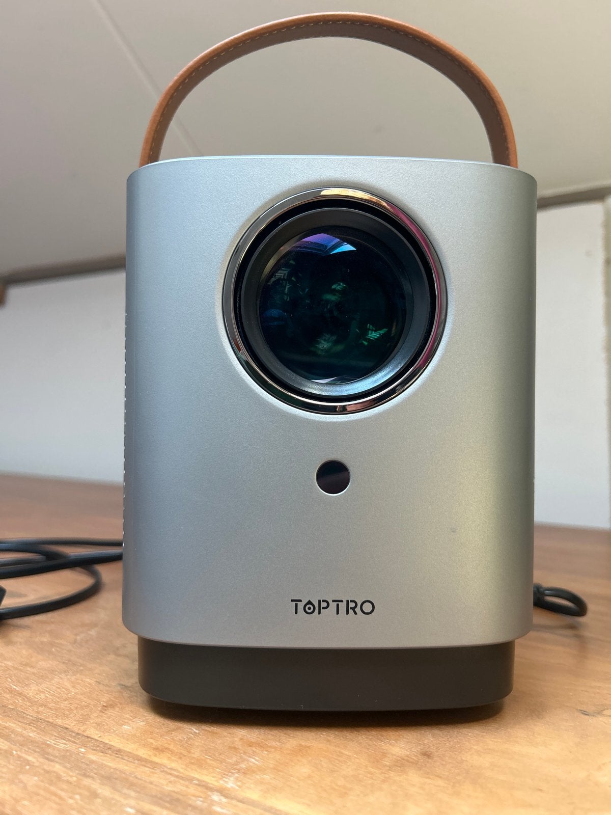 TOPTRO Mini Beamer - Compacte en Draagbare Projector, Ophalen, Zo goed als nieuw, LED, Full HD (1080)