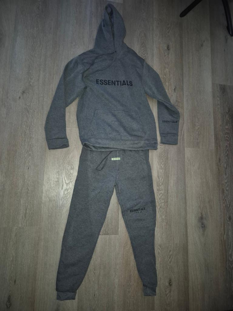 Huispak/Joggingpak - Grijs, maat L, Kleding | Dames, Huispakken, Ophalen of Verzenden, Maat 42/44 (L), Grijs