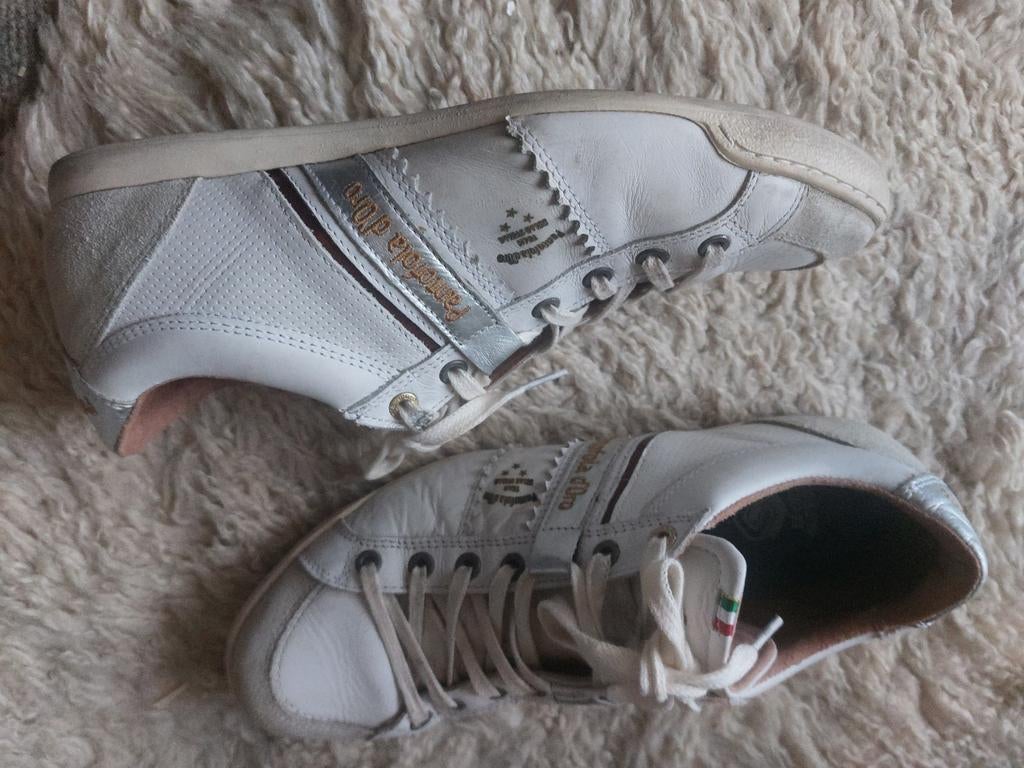 Pantofola de oro sneakers.. Italiaans.mt 42, Ophalen of Verzenden, Zo goed als nieuw, Wit