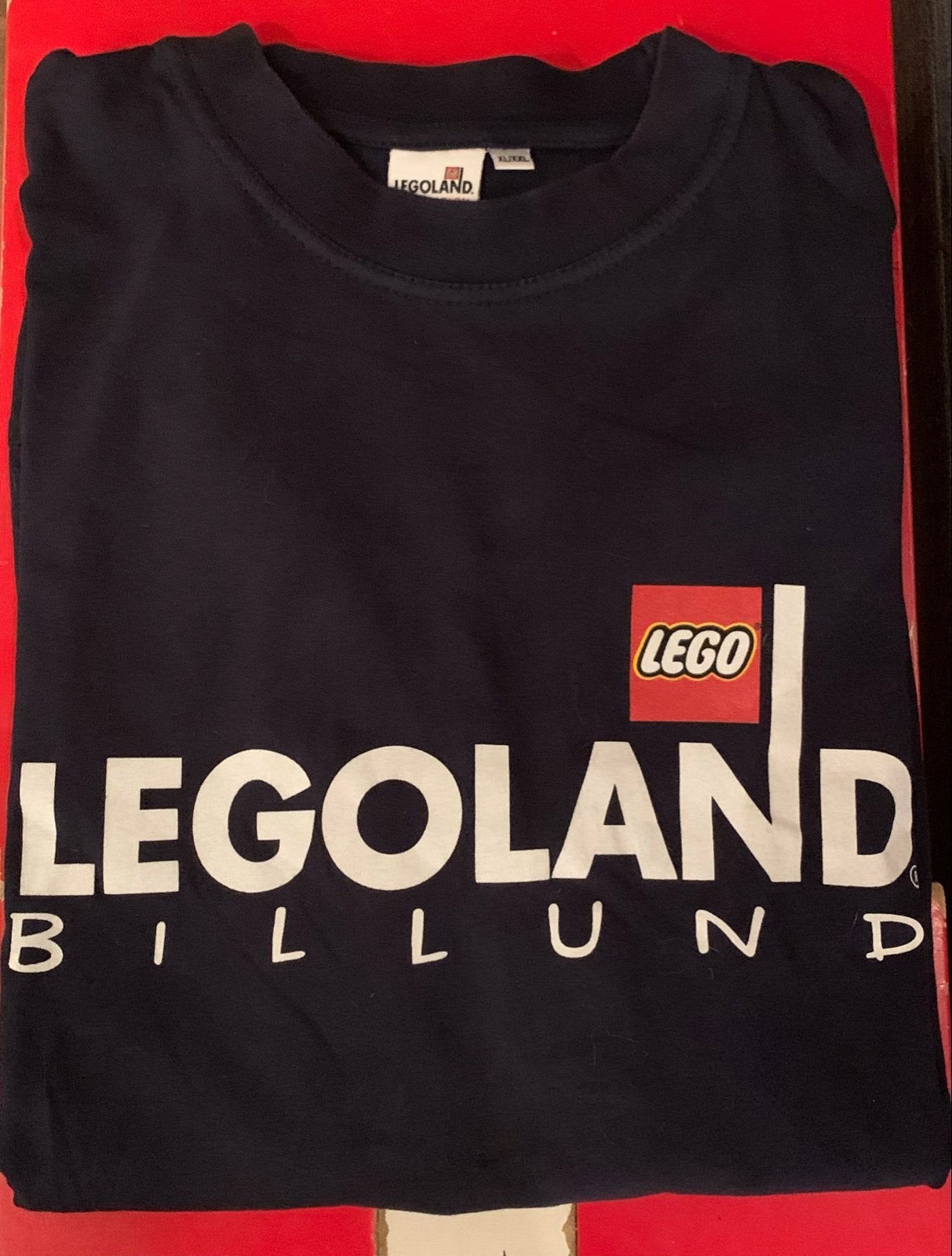 Legoland Billund T-shirt - Donkerblauw met Logo, Ophalen of Verzenden, Gedragen, Maat 52/54 (L), Blauw