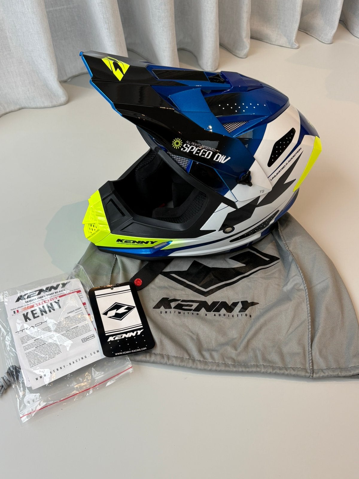 NIEUW Kenny Track jeugd crosshelm kinder helm motocross, Overige merken, Kinderen, Offroadhelm, Ophalen of Verzenden
