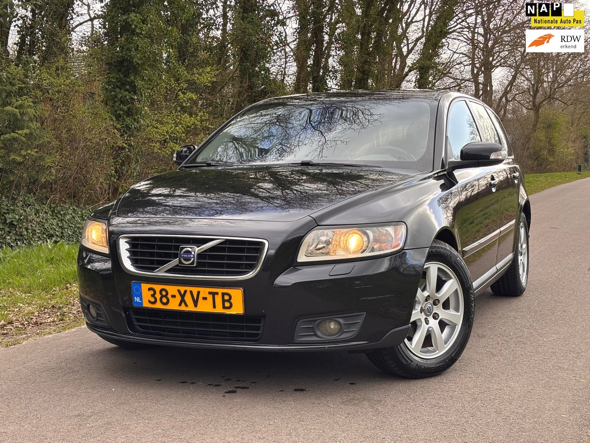 Volvo V50 2.0 Edition II | Leder + Cruise control + Pano, Voorwielaandrijving, 1350 kg, Zwart, 1289 kg
