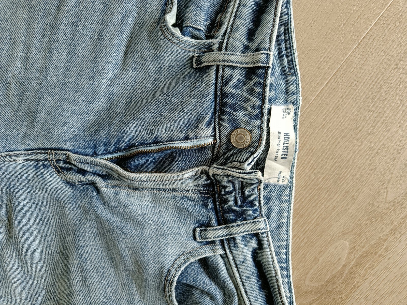 Hollister Ultra High-Rise Jeans W24, Hollister, Ophalen of Verzenden, Zo goed als nieuw