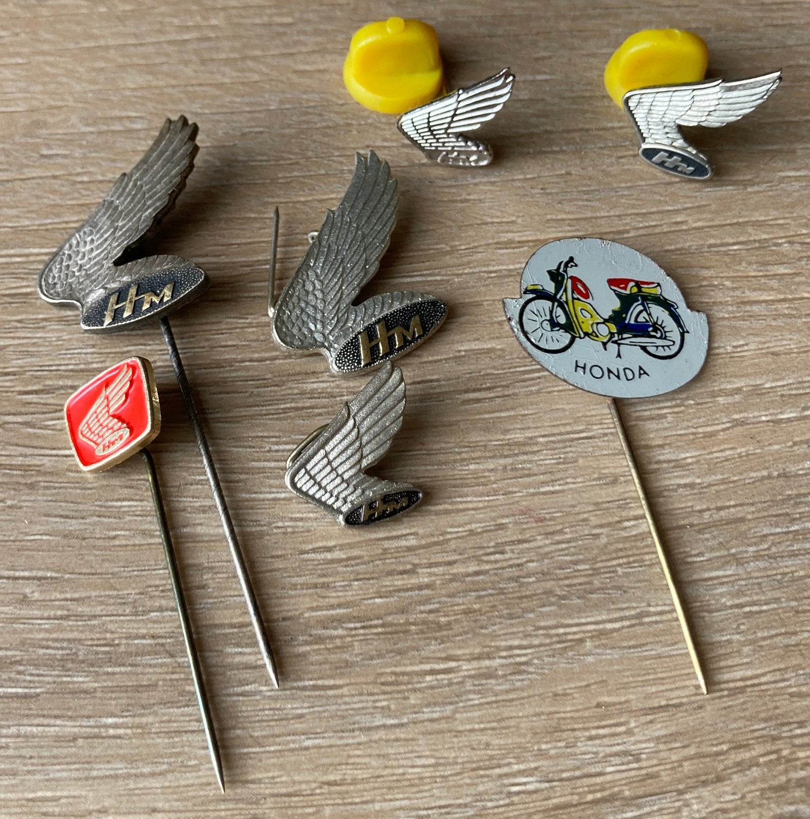 Honda pins / speldjes, Verzamelen, Speldjes, Pins en Buttons, Ophalen of Verzenden, Gebruikt, Speldje of Pin