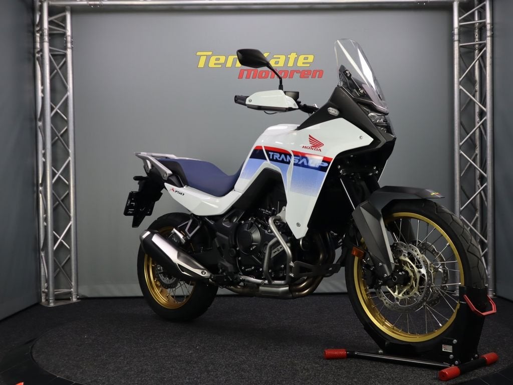 Honda XL 750 Transalp, Bedrijf, Toermotor