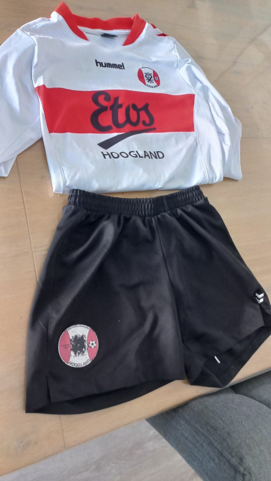 VV Hoogland wedstrijdkleding meisjes mt 152 en broekje mt s, Overige typen, Maat 34 (XS) of kleiner, Gedragen, Ophalen