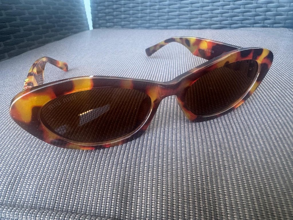 Zonnebril dames zo goed als nieuw, Ophalen of Verzenden, Zo goed als nieuw, Overige merken