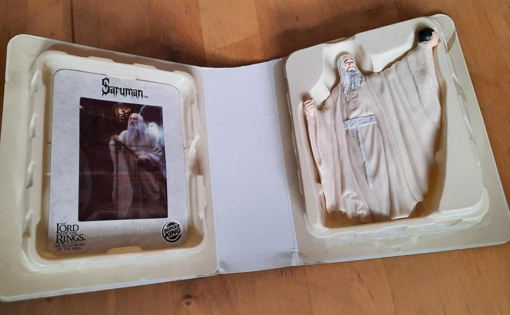THE LORD OF THE RINGS FIGUURTJES EN KAARTJES, Ophalen of Verzenden, Zo goed als nieuw