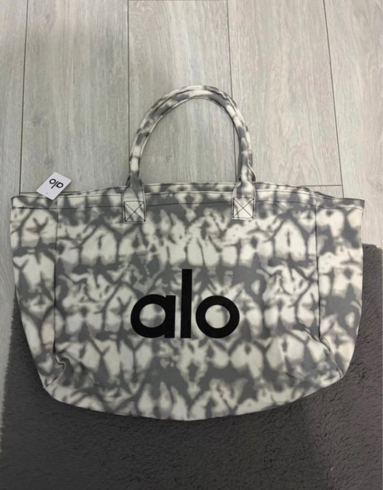 ALO Yoga Tote Bag, Ophalen of Verzenden, Nieuw, Overige kleuren, Shopper