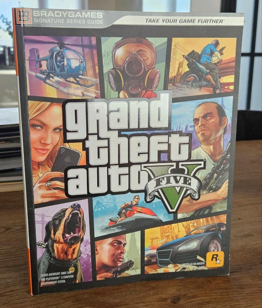 GTA V Brady Games Guide zgan, Ophalen, Zo goed als nieuw