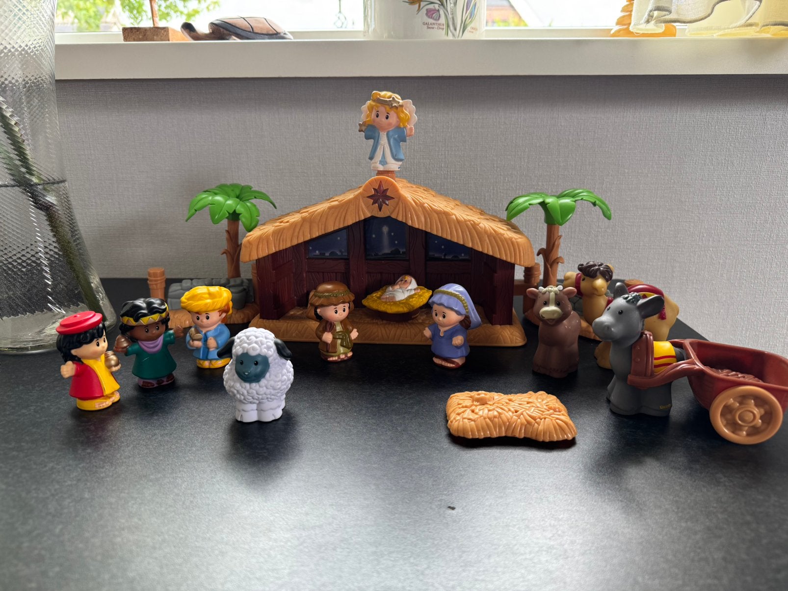 Kerststal van little people, Ophalen, Zo goed als nieuw