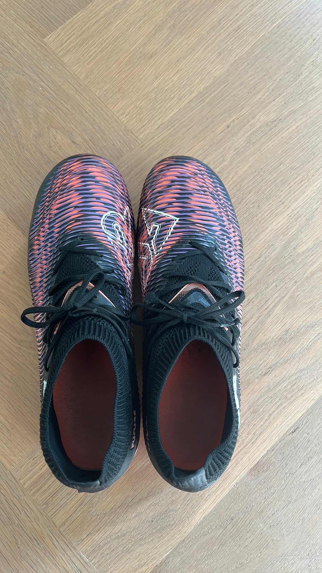 Voetbalschoenen future puma maat 41, Sport en Fitness, Voetbal, Maat XS of kleiner, Schoenen, Ophalen of Verzenden, Zo goed als nieuw