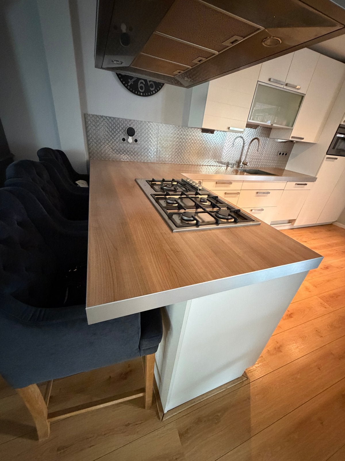 Witte Keukenmax keuken met inbouwapparatuur en houten blad, Ophalen, Gebruikt, Wit, Hoekkeuken