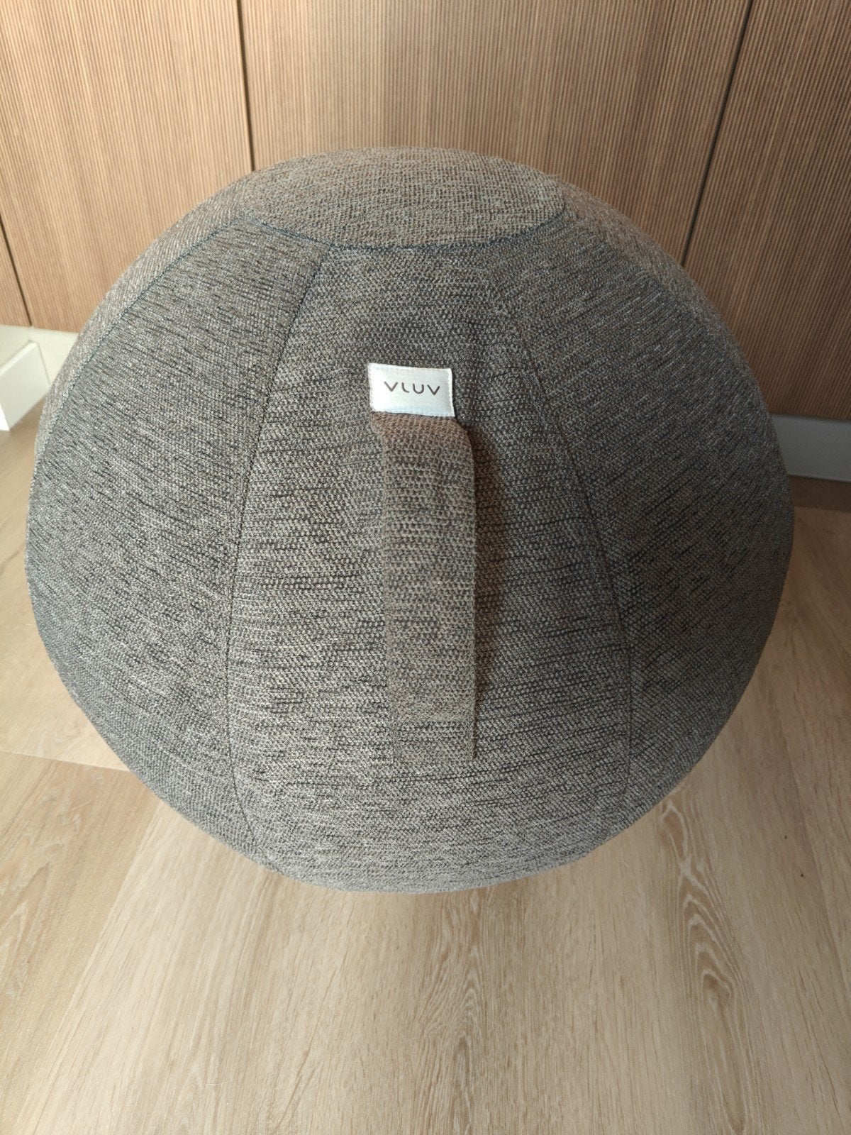Vluv zitbal/ergonomische balstoel - grijs, Ophalen, Zo goed als nieuw, Stof, Ergonomisch, Modern