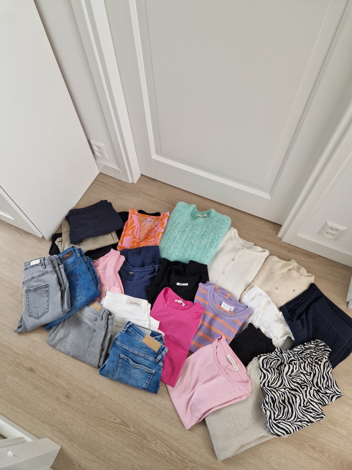 Dameskledingpakket maat 40/42, M/L, Ophalen of Verzenden, Zo goed als nieuw, Maat 38/40 (M)