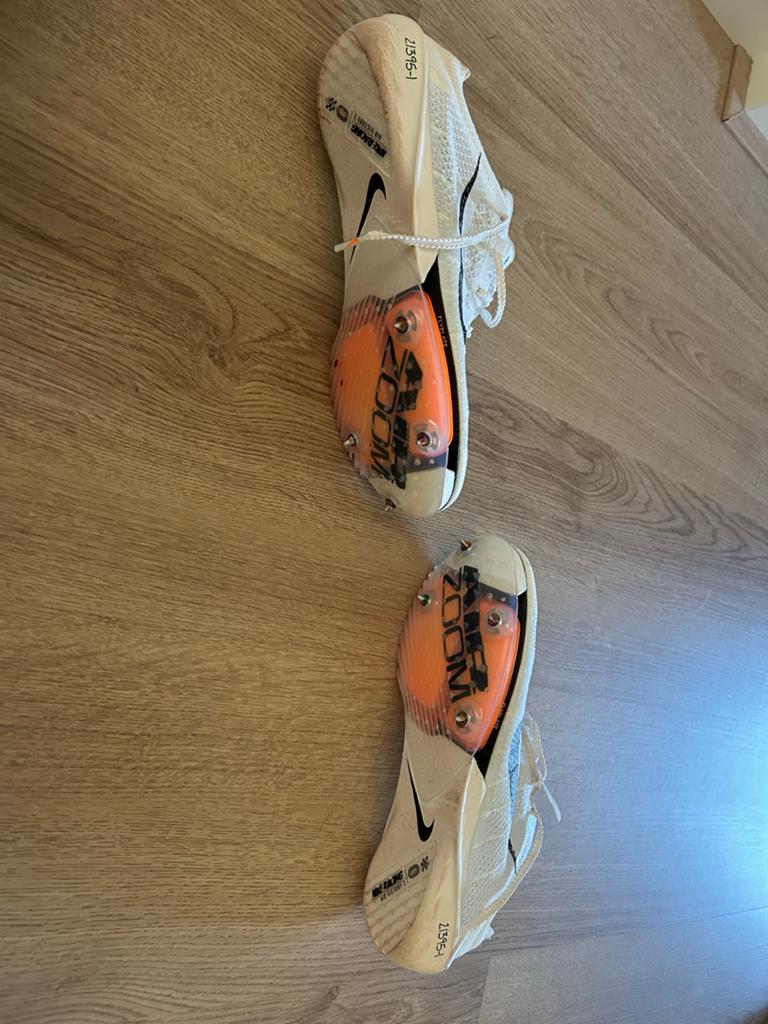 Nike Air Zoom Victory 2 - Maat 40.5 (US 7.5), Kleding | Dames, Ophalen of Verzenden, Gedragen, Wit, Sportschoenen