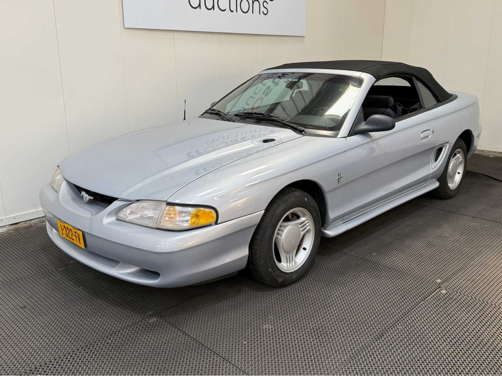 ford - Mustang - V6 - CONVERTIBLE - Personenauto - 1996, Euro 2, Gebruikt, Cabriolet, 4 stoelen