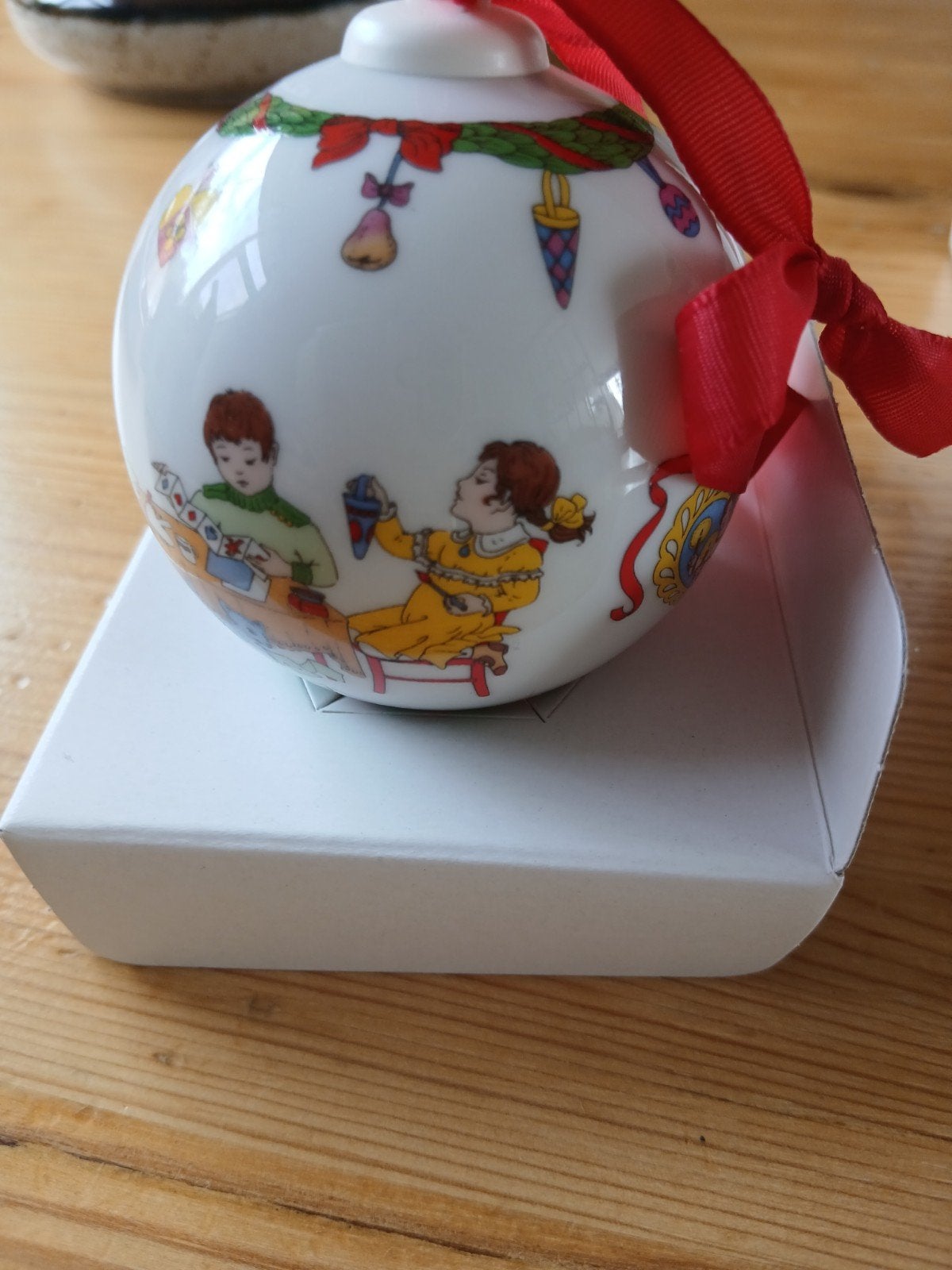 porselein kerstbal Ole Winther, Antiek en Kunst, Ophalen of Verzenden