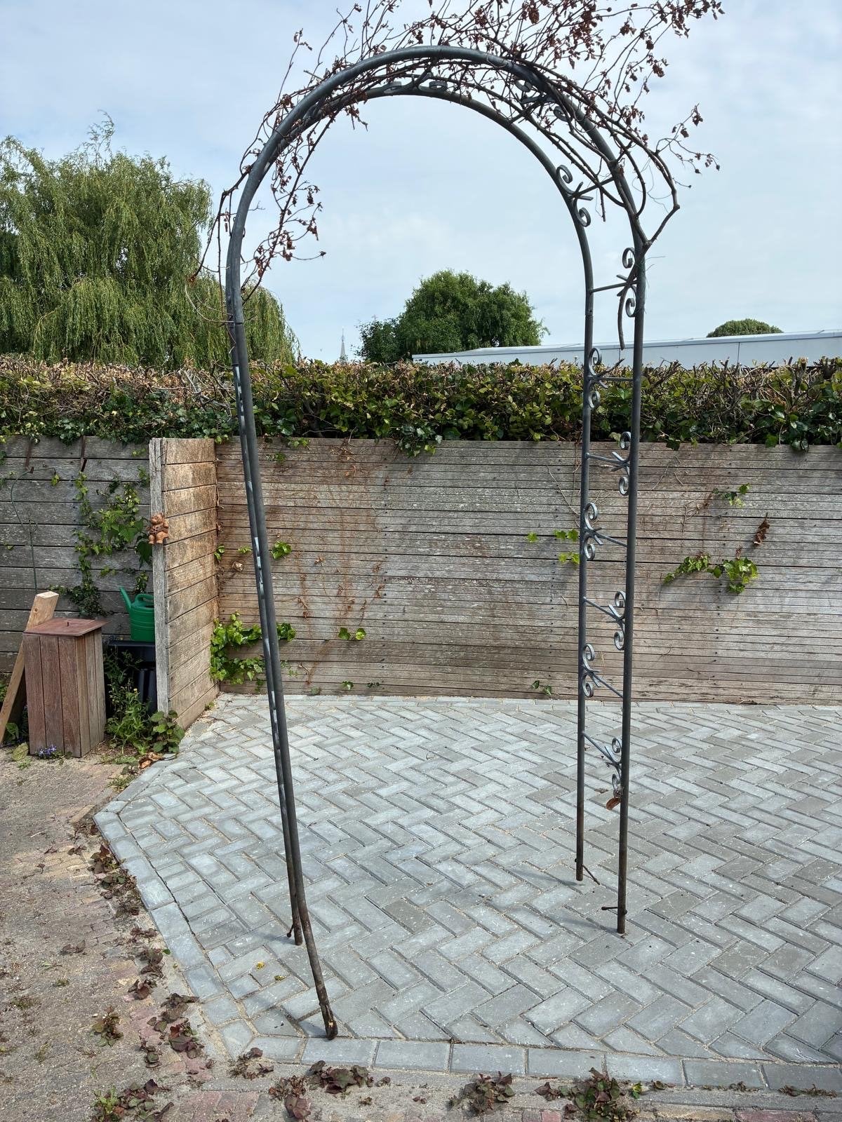 Metalen Tuinboog / Rozenboog - Decoratief en Stevig, Ophalen, Gebruikt