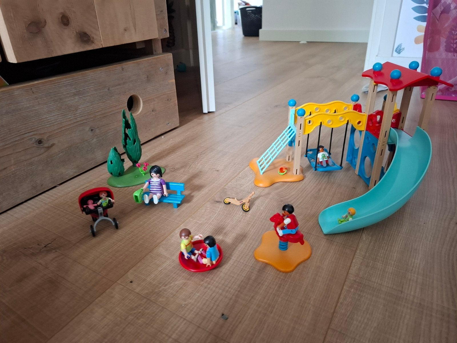 playmobile speeltuin + zwangere moeder met kinderwagen /kids, Ophalen, Gebruikt