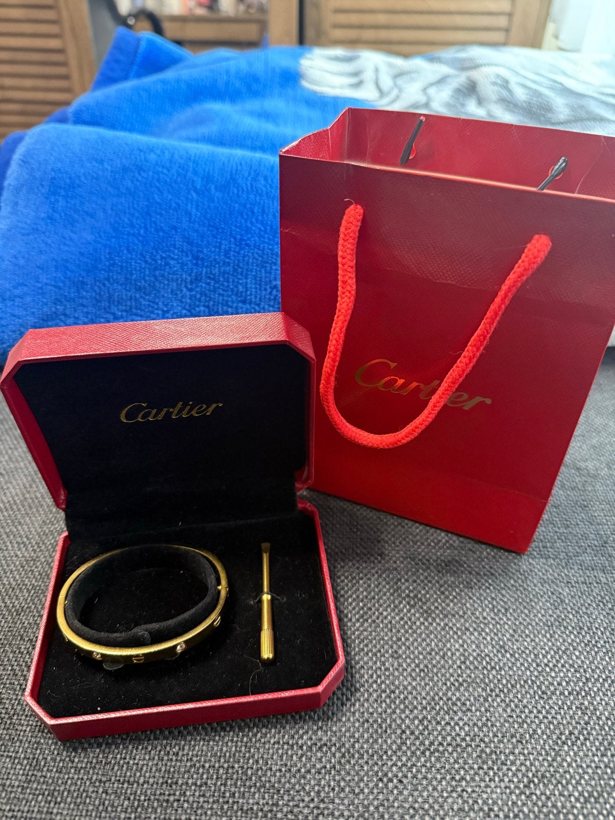 Cartier Love Armband 750 Goud met Diamanten, Ophalen of Verzenden, Zo goed als nieuw, Goud, Met edelsteen