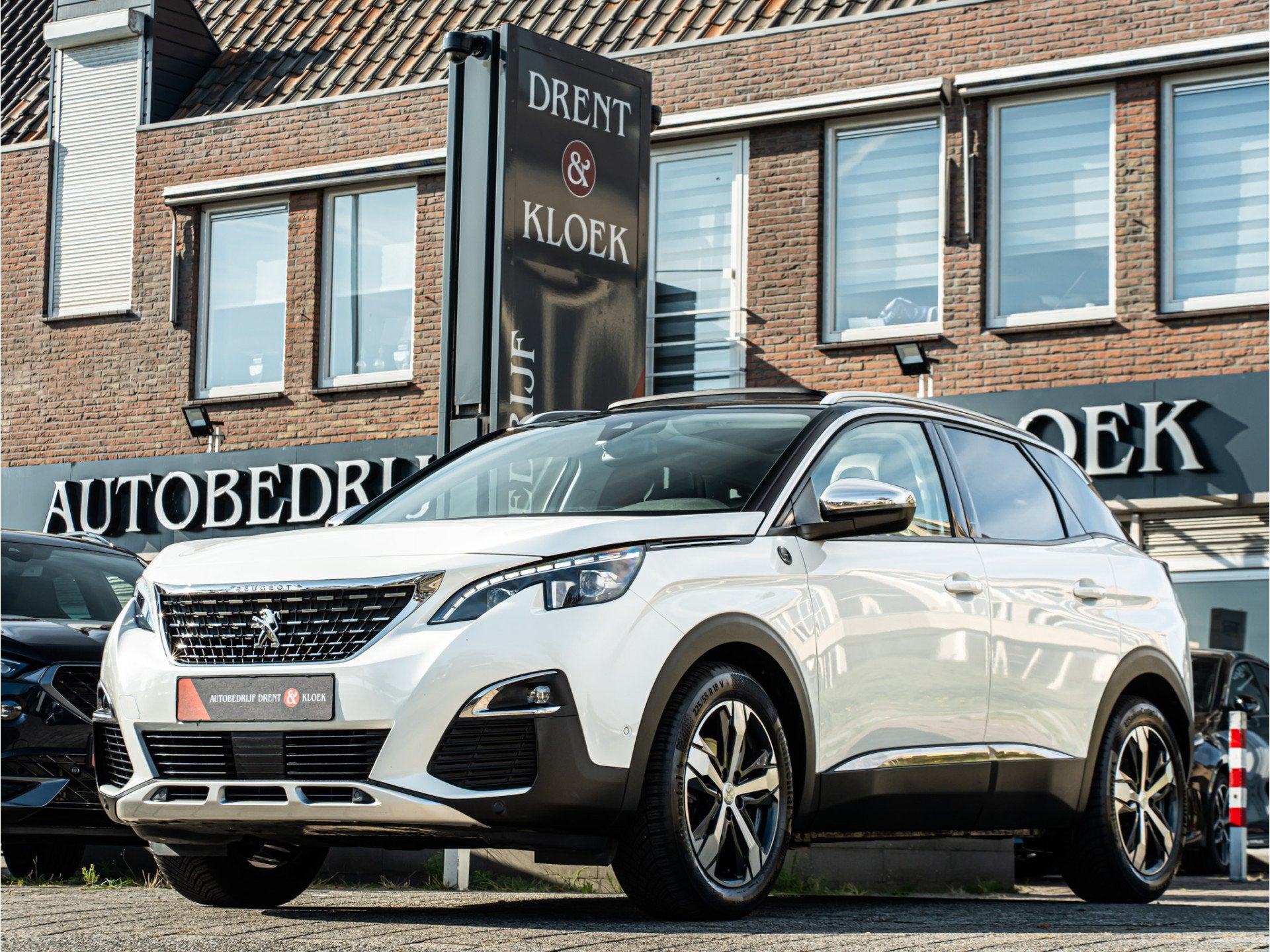 Peugeot 3008 1.2 PureTech Crossway ORG NL PANO CAMERA DODEHO, Auto's, Voorwielaandrijving, Gebruikt, 1199 cc, Wit
