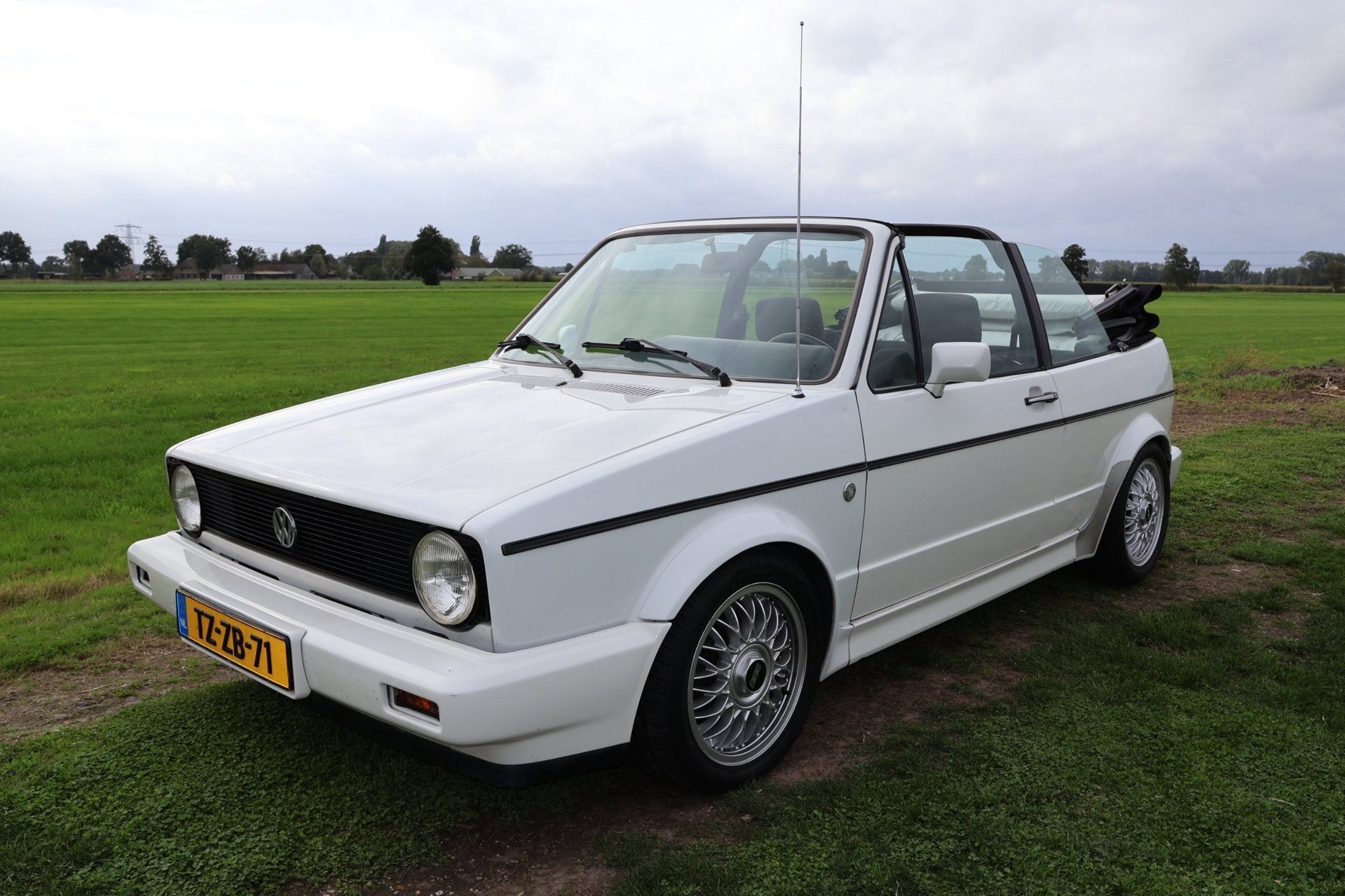 Volkswagen Golf Cabriolet 1.8|APK-Nieuw|Leuke auto!, Voorwielaandrijving, Stof, Gebruikt, Zwart