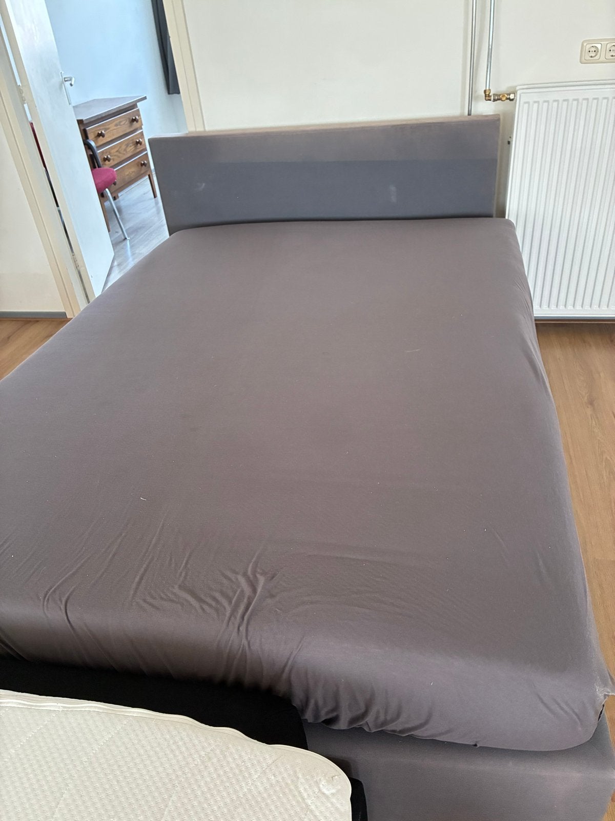 Tweepersoons boxspring met hoofdbord (licht beschadigd), Ophalen, Gebruikt, Tweepersoons, 200 cm