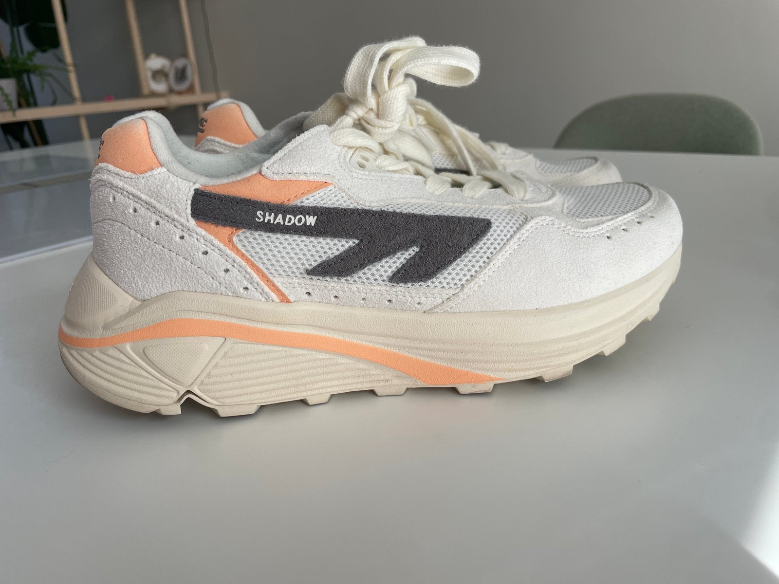 Hi-Tec HTS Shadow RGS sneakers maat 39 / 40, Kleding | Dames, Ophalen of Verzenden, Zo goed als nieuw, Wit, Sneakers of Gympen