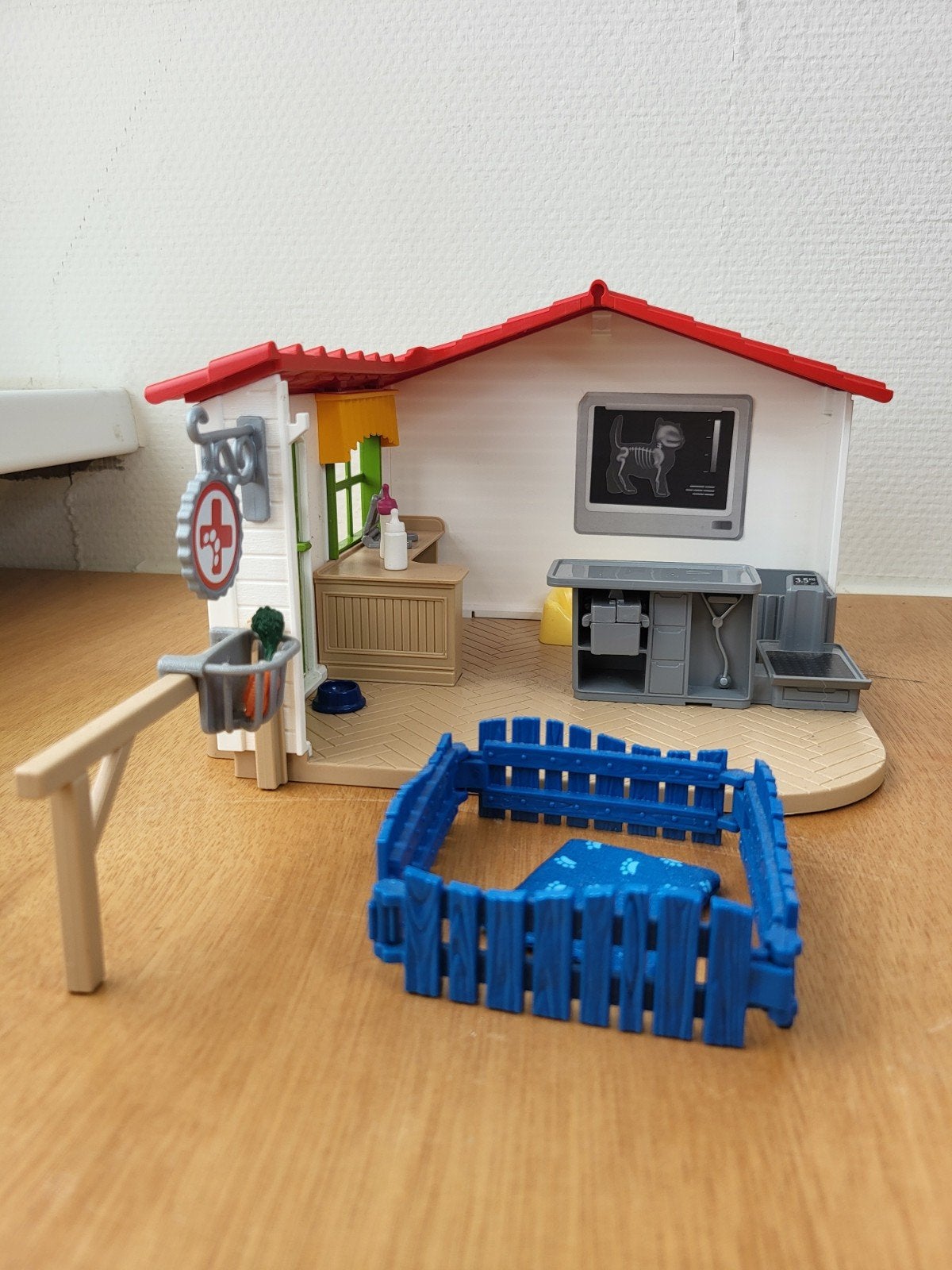 Schleich Dierenartspraktijk met Accessoires (42502), Ophalen of Verzenden, Jongen of Meisje