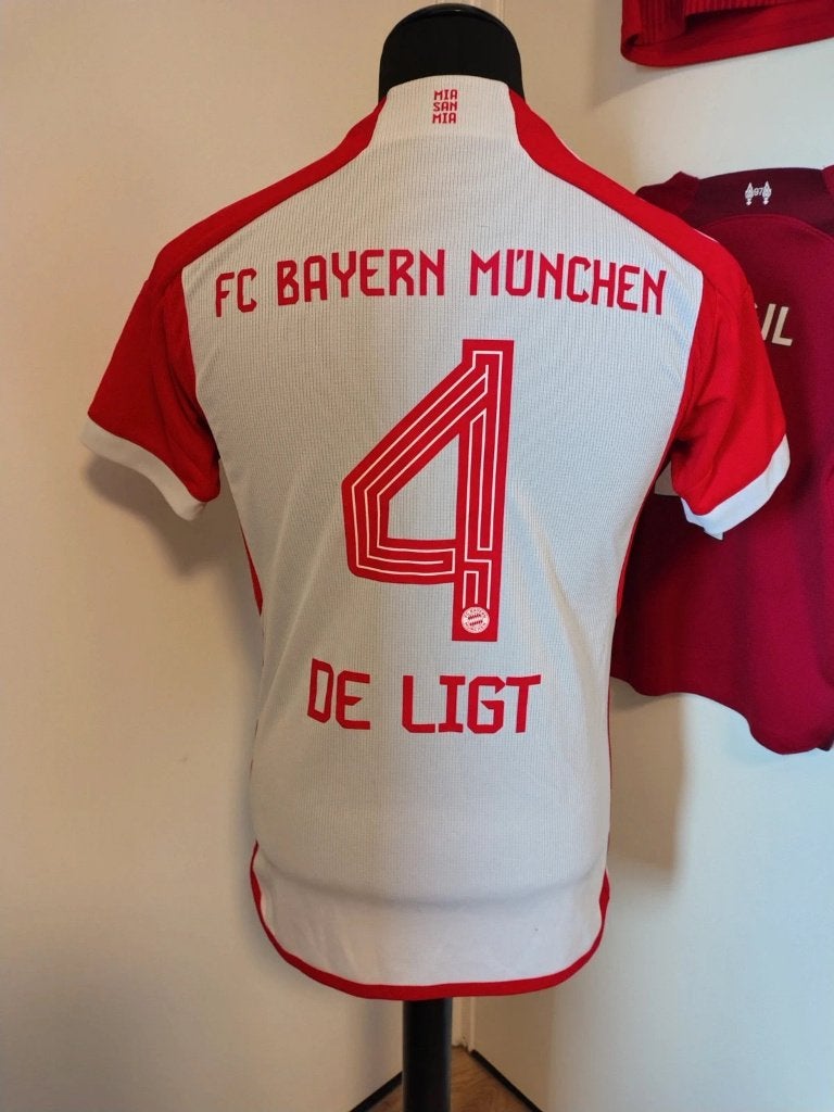Bayern Munchen Thuis 23/24 - S - #4 De Ligt - Voetbal Shirt, Maat S, Ophalen of Verzenden, Gebruikt, Shirt