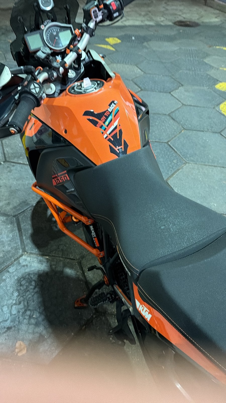 KTM 1050 Adventure - Topstaat, weinig gereden!, 2 cilinders, Motorrijbewijs A, Gebruikt, Meer dan 35 kW