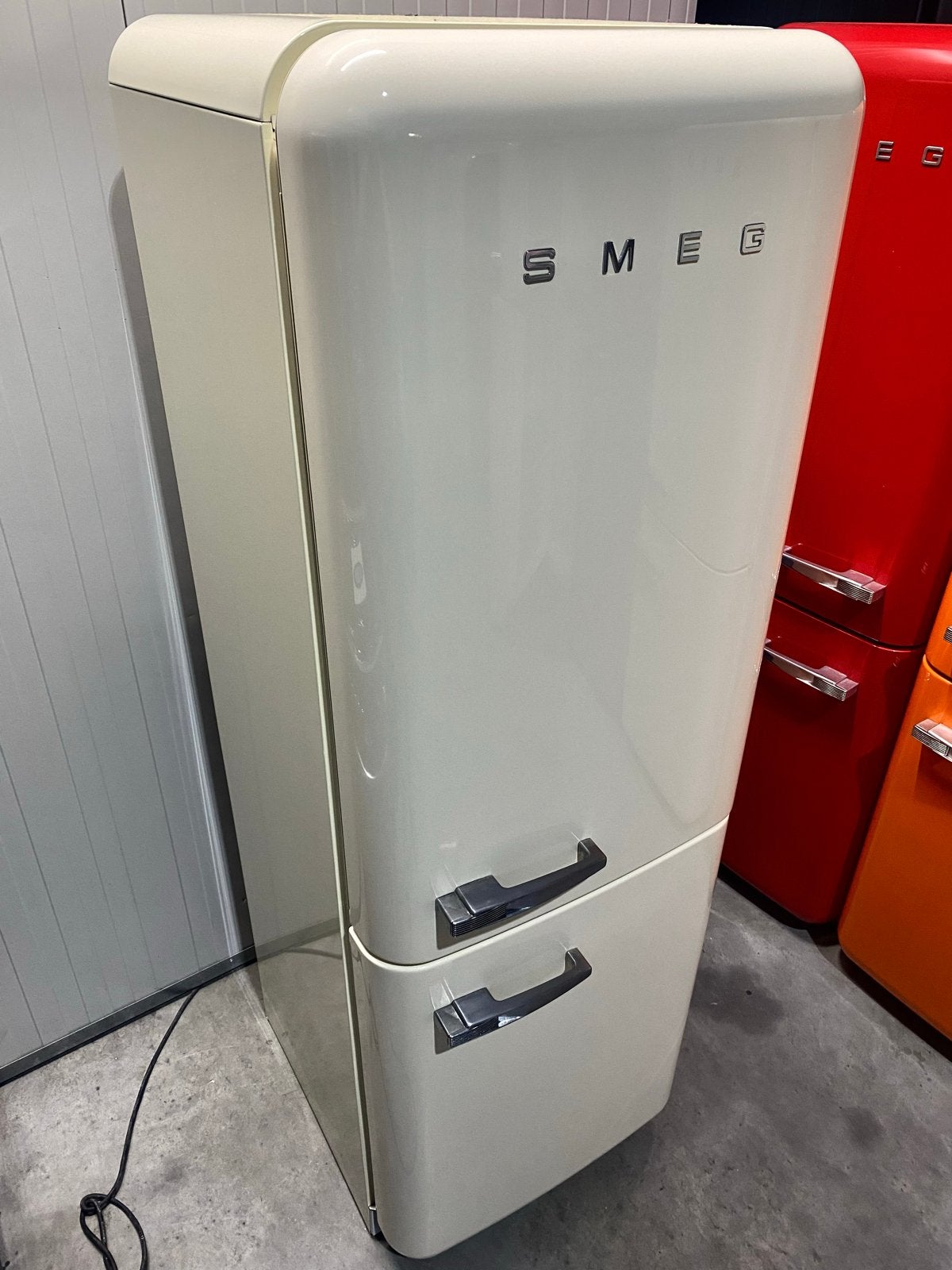 Smeg Koelkast met Vriezer - Crème Retro Design, Witgoed en Apparatuur, Bella, 200 liter of meer, 60 cm of meer, Met aparte vriezer