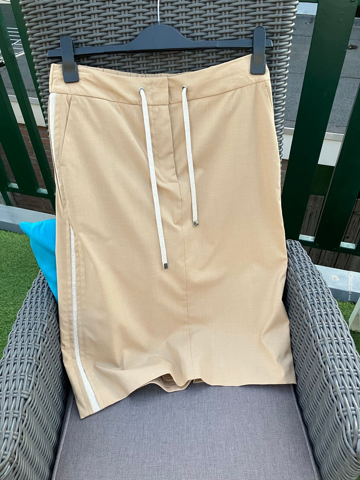 Nieuwe exclusieve Peserico rok maat 44, Ophalen of Verzenden, Nieuw, Maat 42/44 (L), Beige
