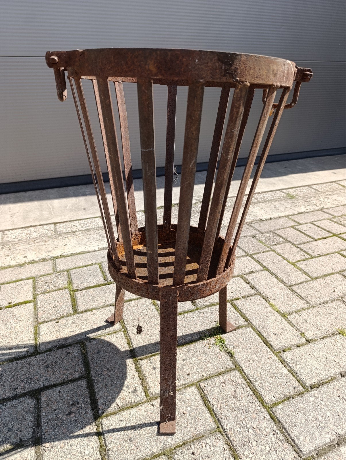 Robuuste vuurkorf van metaal, Tuin en Terras, Ophalen, Gebruikt, Vuurkorf