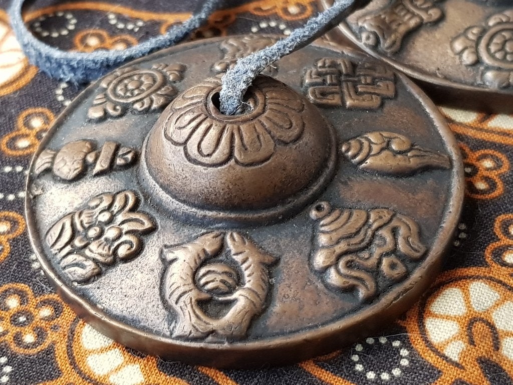 Mooi stel oude Oosterse Tingsha`s of bellen van brons 6,2 cm, Antiek en Kunst, Ophalen of Verzenden, Ritueel object, Handgemaakt
