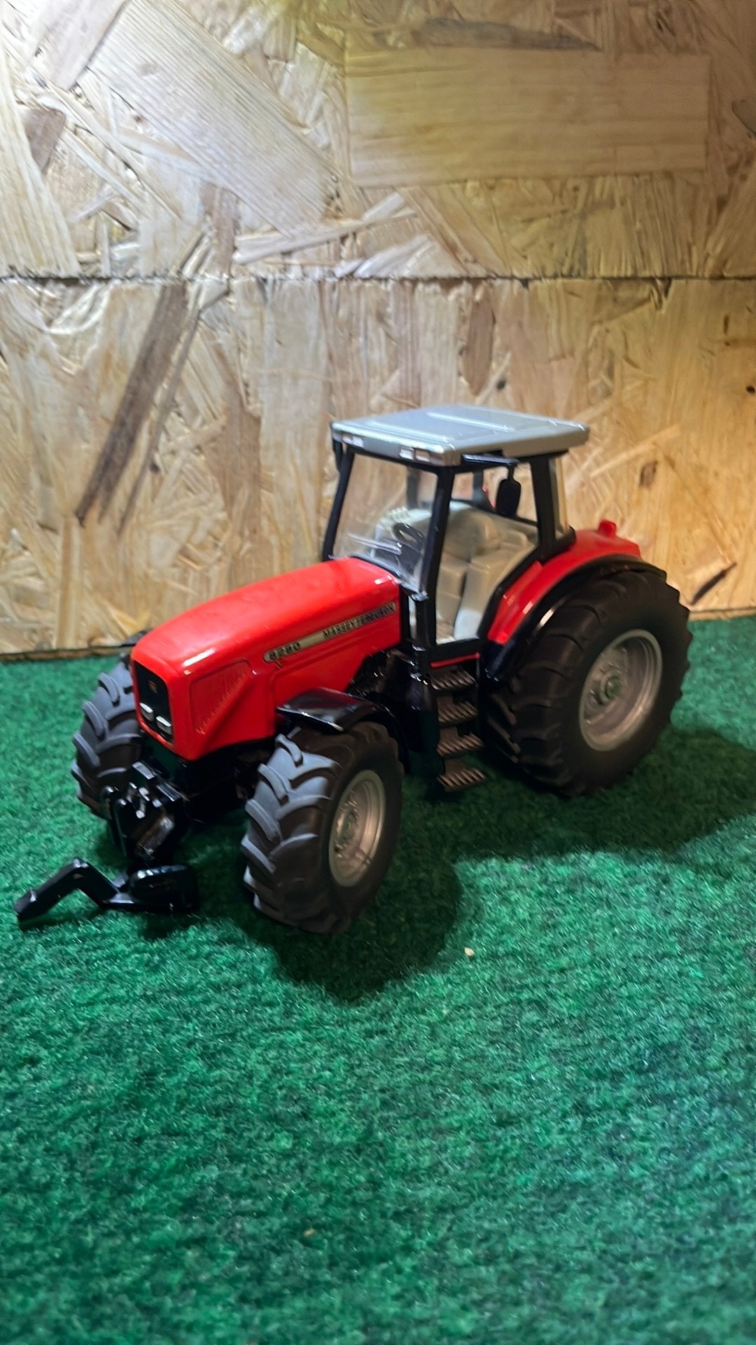 Massy ferguson 8220 siku, Ophalen of Verzenden, Gebruikt, Tractor of Landbouw, SIKU