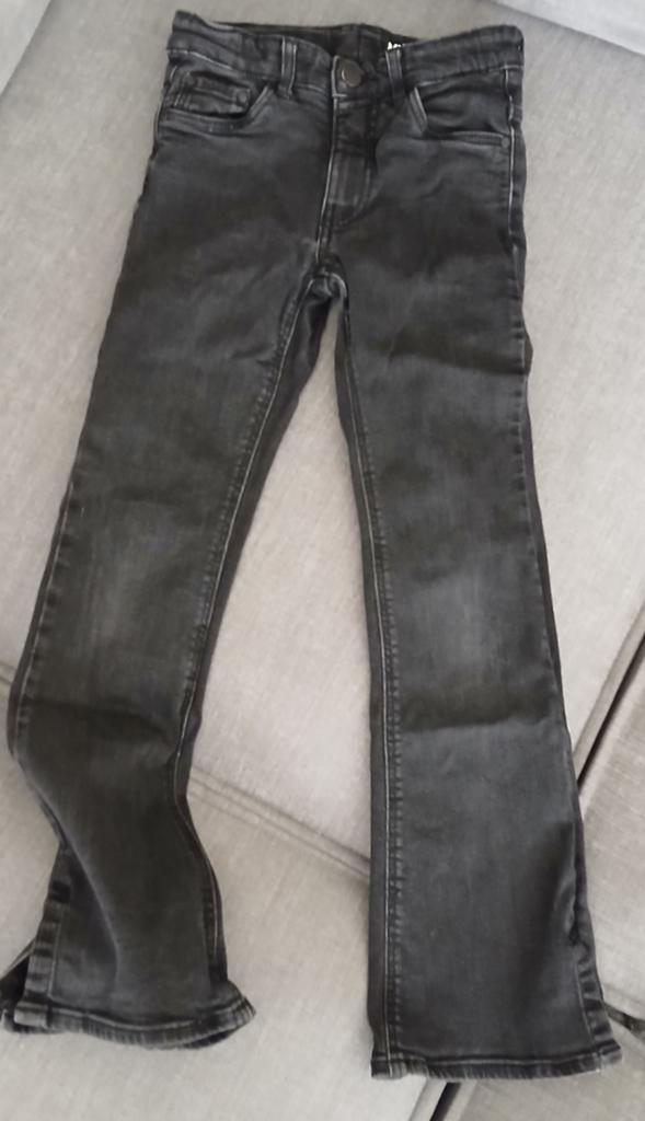 Zwarte flared jeans HEMA maat 128, Broek, Jongen of Meisje, Ophalen of Verzenden, Zo goed als nieuw