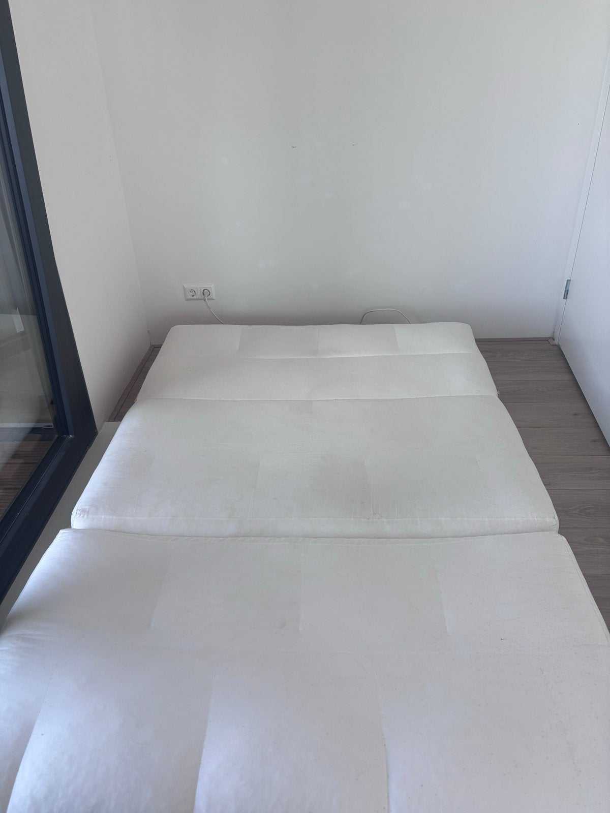 Fouton bed 140x200 - Opklapbaar tot bank, Ophalen, Beige, Tweepersoons, 140 cm