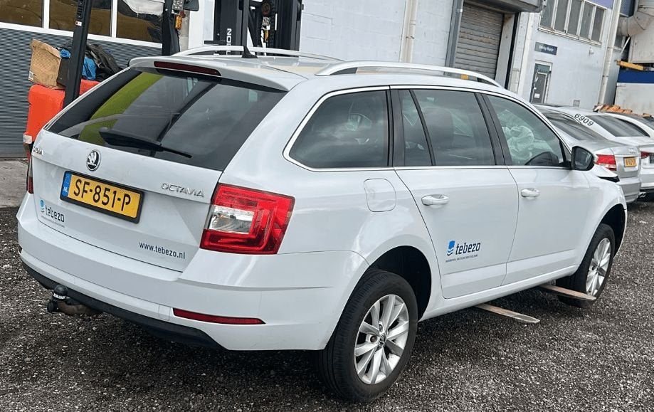 Skoda Octavia Combi (SF-851-P) in ONDERDELEN – Motor, Bak, A, Gebruikt, -, -, Ophalen of Verzenden