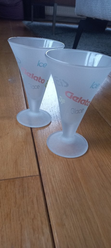 2 ijscoupes - zgan, Ophalen of Verzenden, Zo goed als nieuw, Borrel- of Shotglas