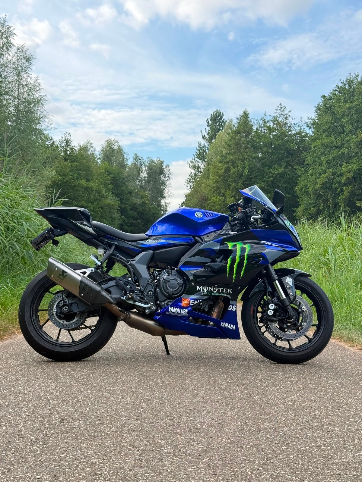 Yamaha YZF-R7 2024 A2 35KW – Topstaat Vol vervmogen, Motoren, Ophalen, Gebruikt