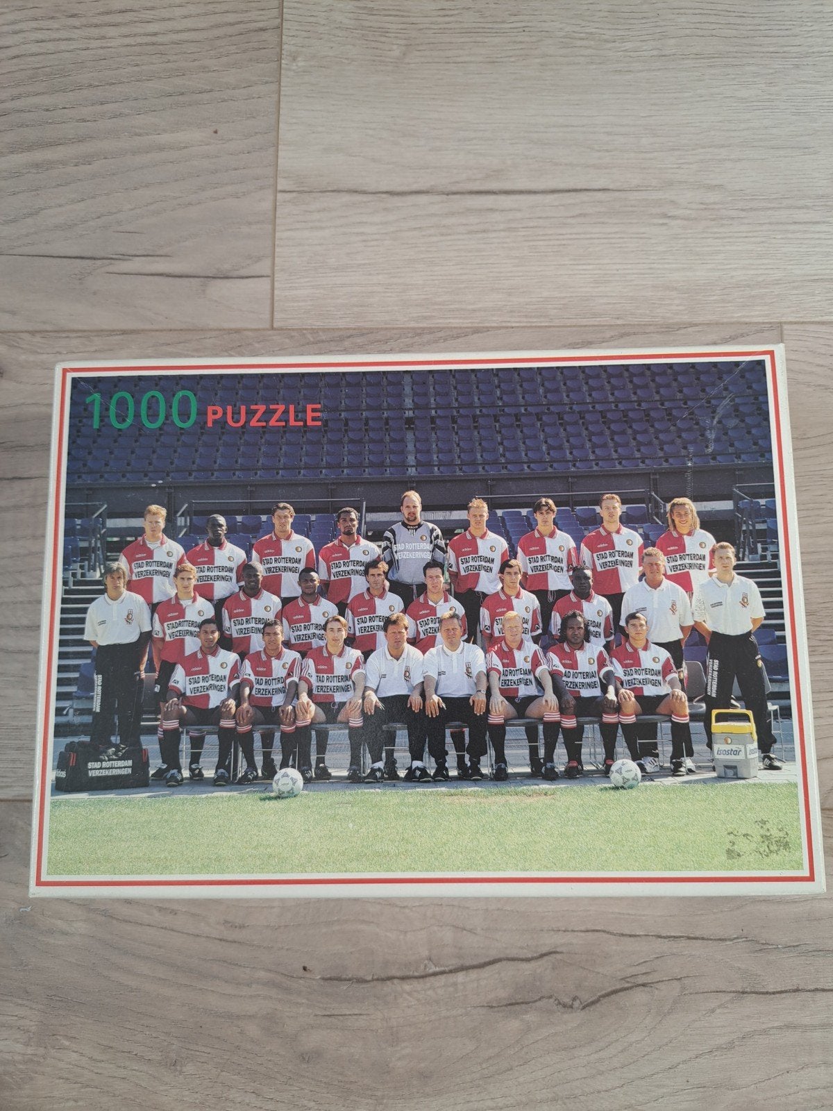 Feyenoord 1000 stukjes puzzel, Ophalen, 500 t/m 1500 stukjes, Zo goed als nieuw, Legpuzzel