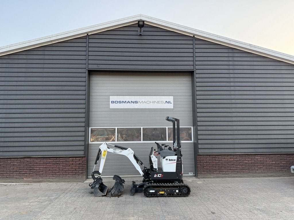 Bobcat E10 z minigraver 2025 28 uur DEMO